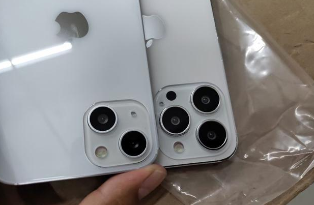 酉阳苹果手机维修分享iPhone 13‌机模长什么样 