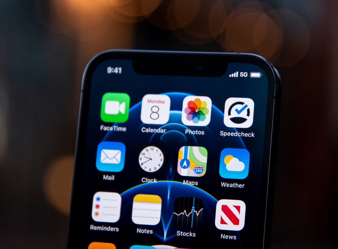 酉阳苹果手机维修分享为什么 iPhone 12 在冬季会自动关机 